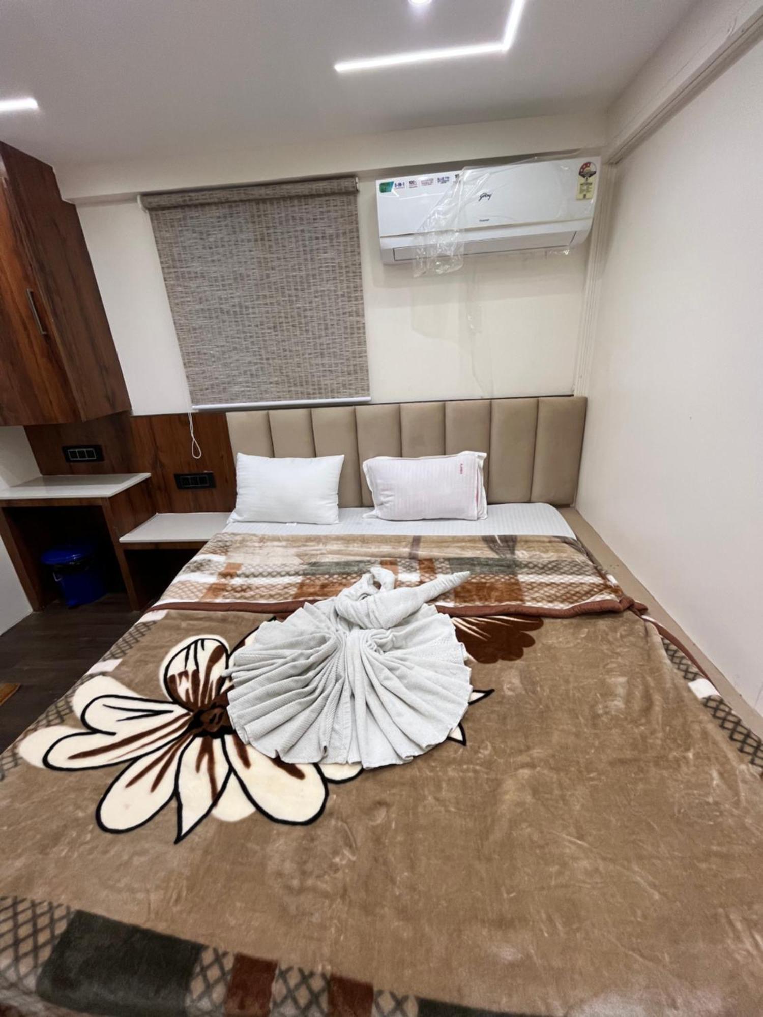 Hotel Anantshree Ujjain Zewnętrze zdjęcie