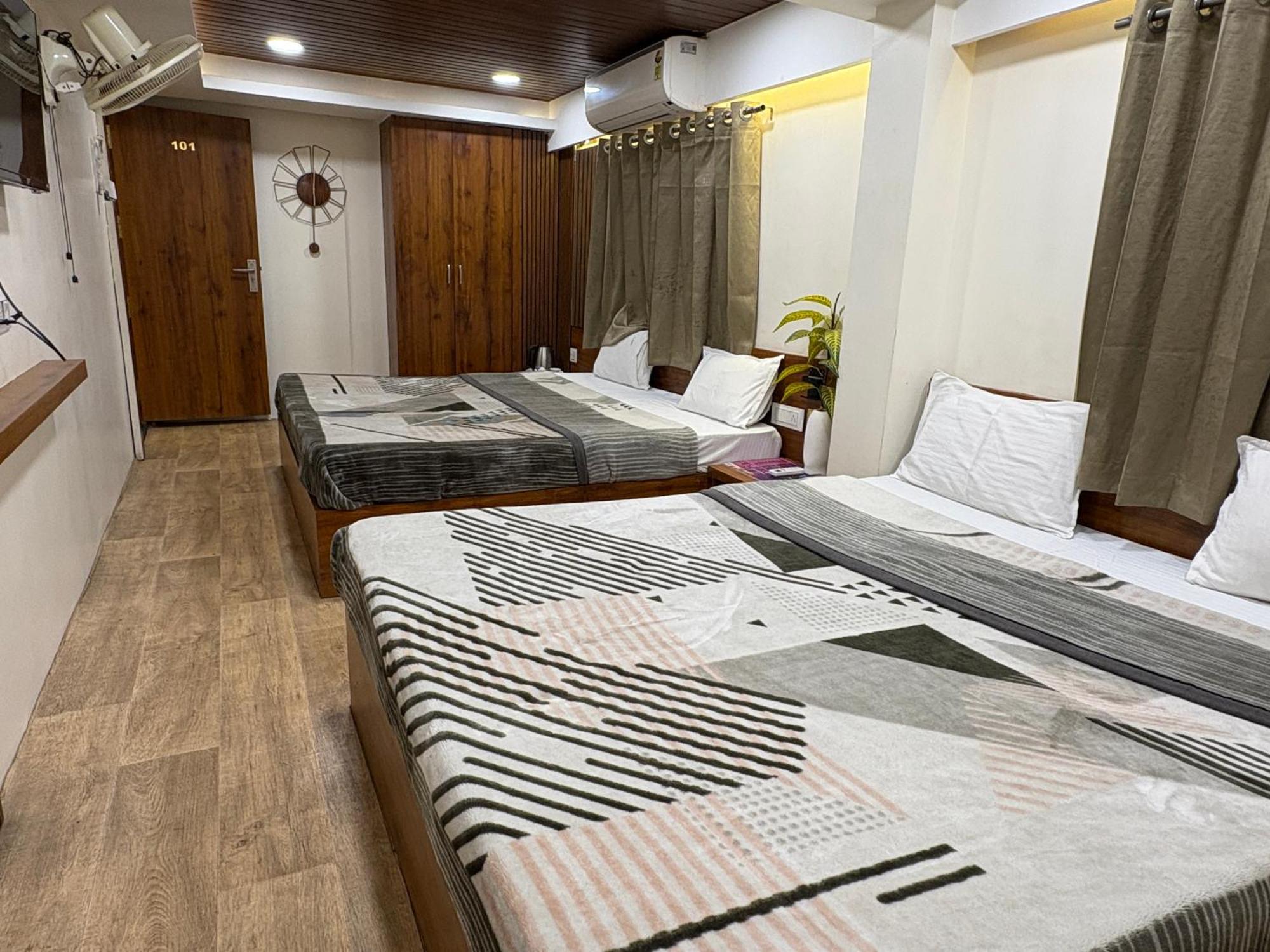 Hotel Anantshree Ujjain Zewnętrze zdjęcie