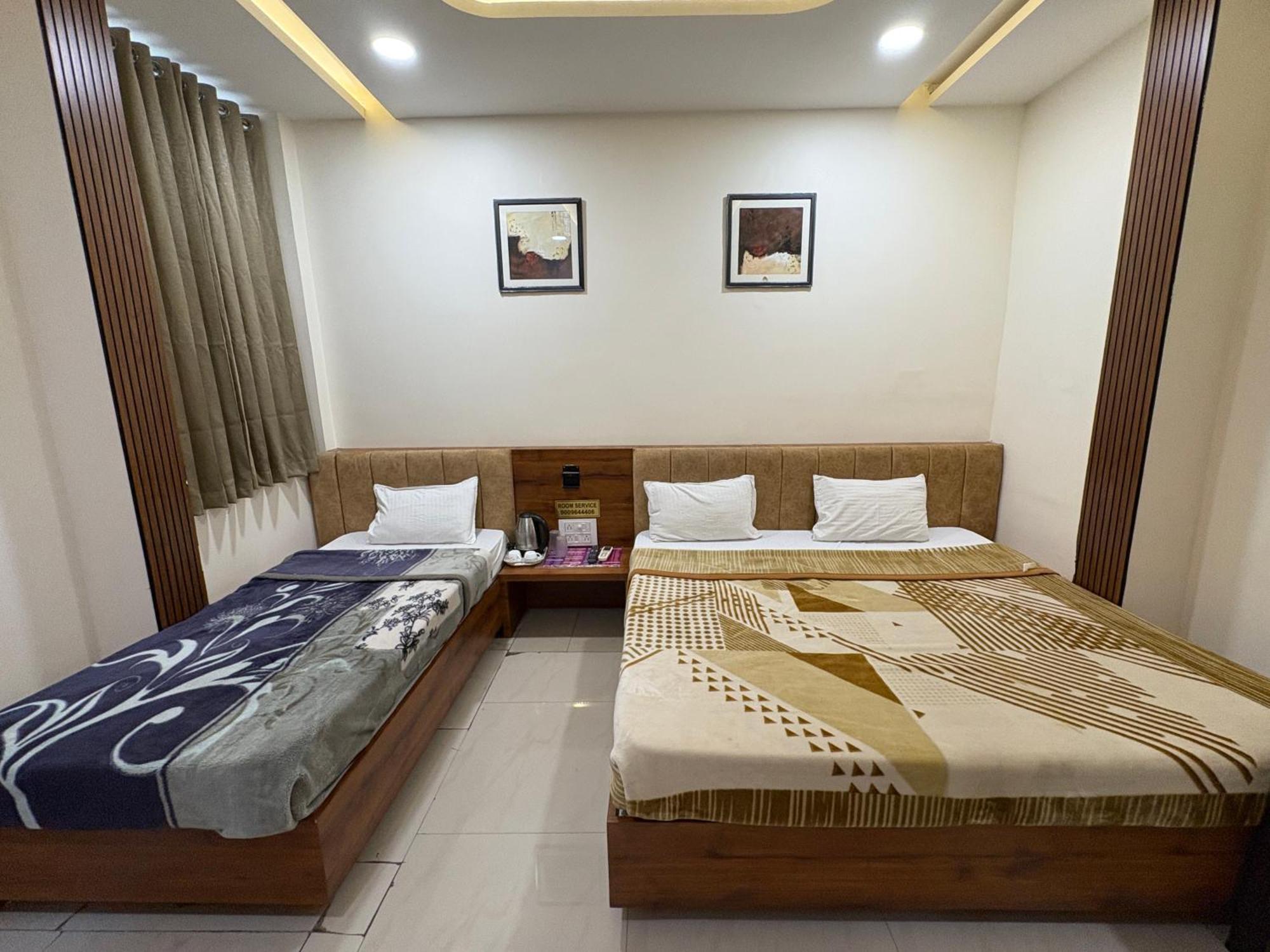 Hotel Anantshree Ujjain Zewnętrze zdjęcie